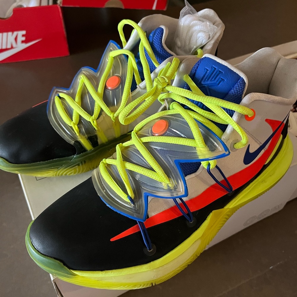2019 ROKIT x Kyrie 5 'All Star' - size 8